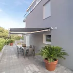Kuca Buzov - House In Croatia Дом отдыха