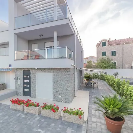 Kuca Buzov - House In Croatia * Srima