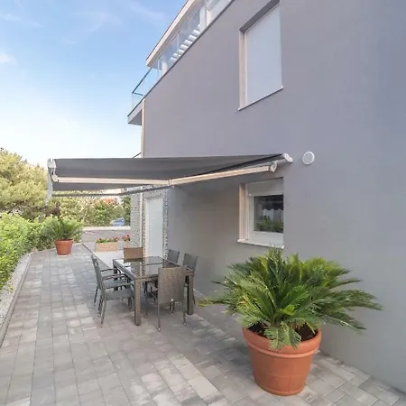 Kuca Buzov - House In Croatia Tatil Evi