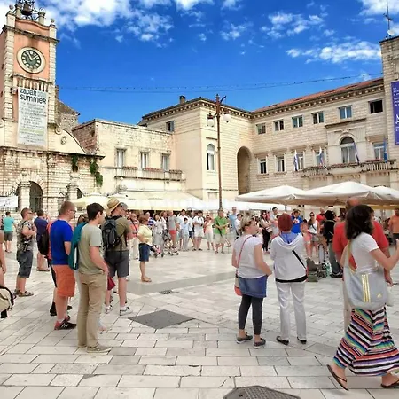 Kuca Buzov - House In Croatia Srima