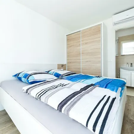 Kuca Buzov - House In Croatia * Srima