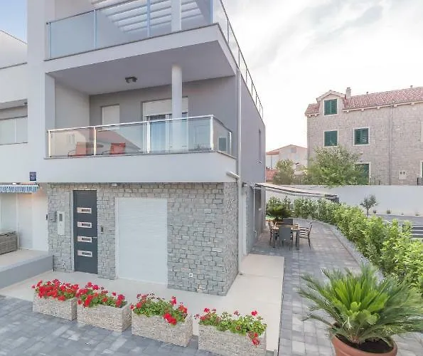 Kuca Buzov - House In Croatia * Srima