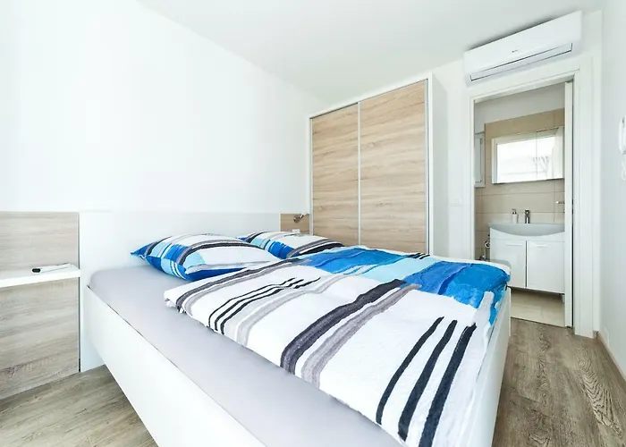 Kuca Buzov - House In Croatia * Srima